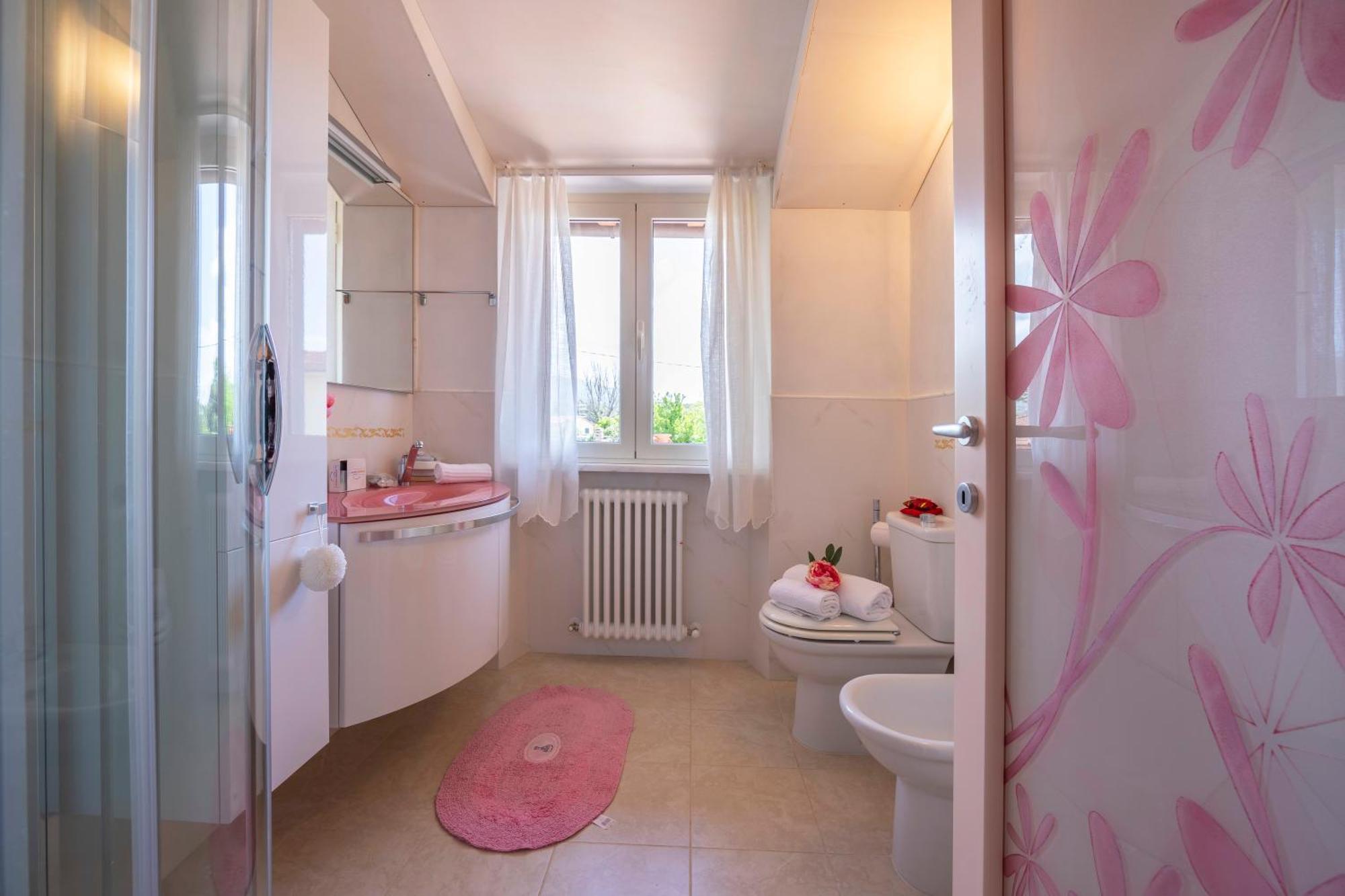 Villa Clara Few Km From The Sea - Happy Rentals ปิเอตราซานตา ภายนอก รูปภาพ