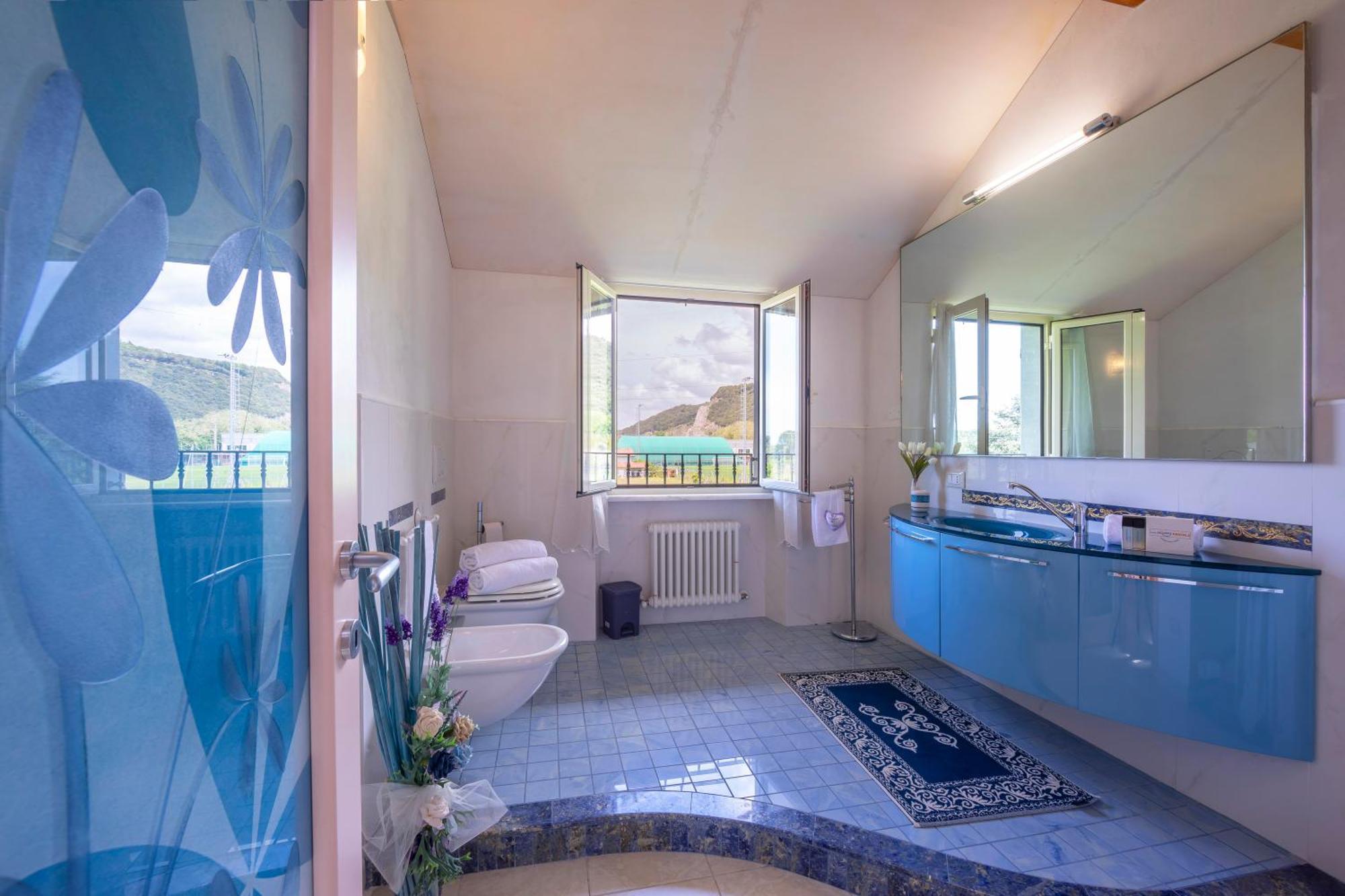 Villa Clara Few Km From The Sea - Happy Rentals ปิเอตราซานตา ภายนอก รูปภาพ