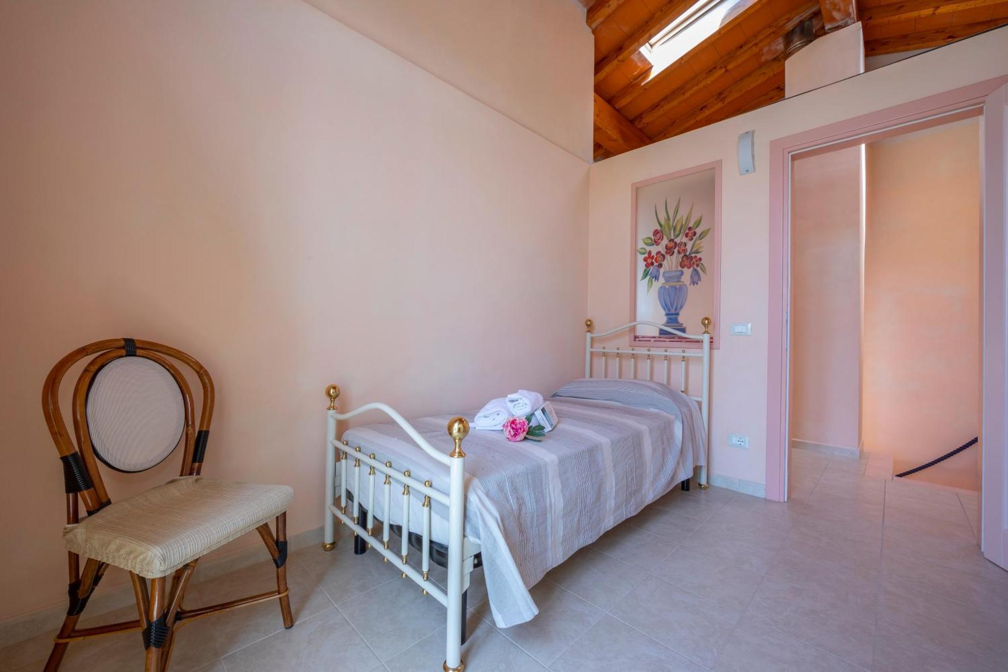Villa Clara Few Km From The Sea - Happy Rentals ปิเอตราซานตา ภายนอก รูปภาพ